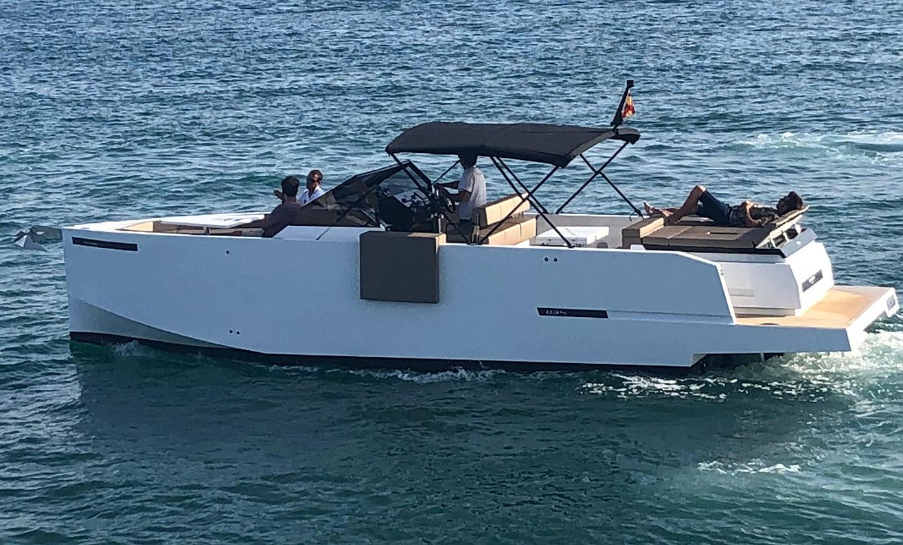 Rent Boat D34 OPEN