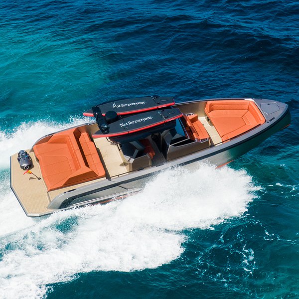 Rent Boat VANQUISH 40 CT