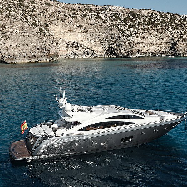 Louer bateau SUNSEEKER PREDATOR 84