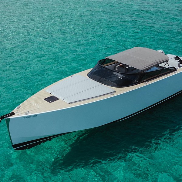Rent Boat VANDUTCH 55