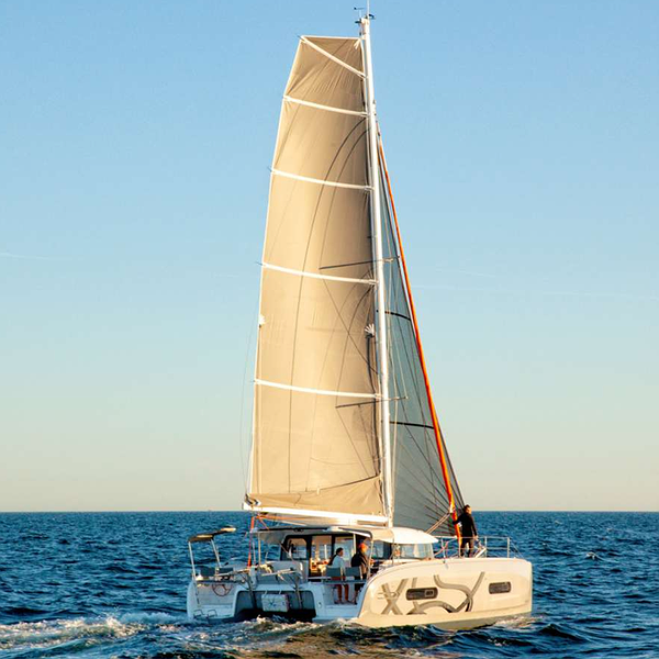 Alquilar Barco CATAMARAN EXCESS 11