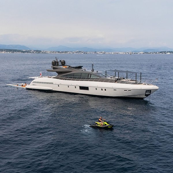 Huur boot MANGUSTA 110