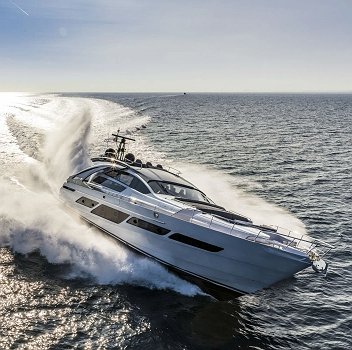 Alquilar Barco PERSHING 9X