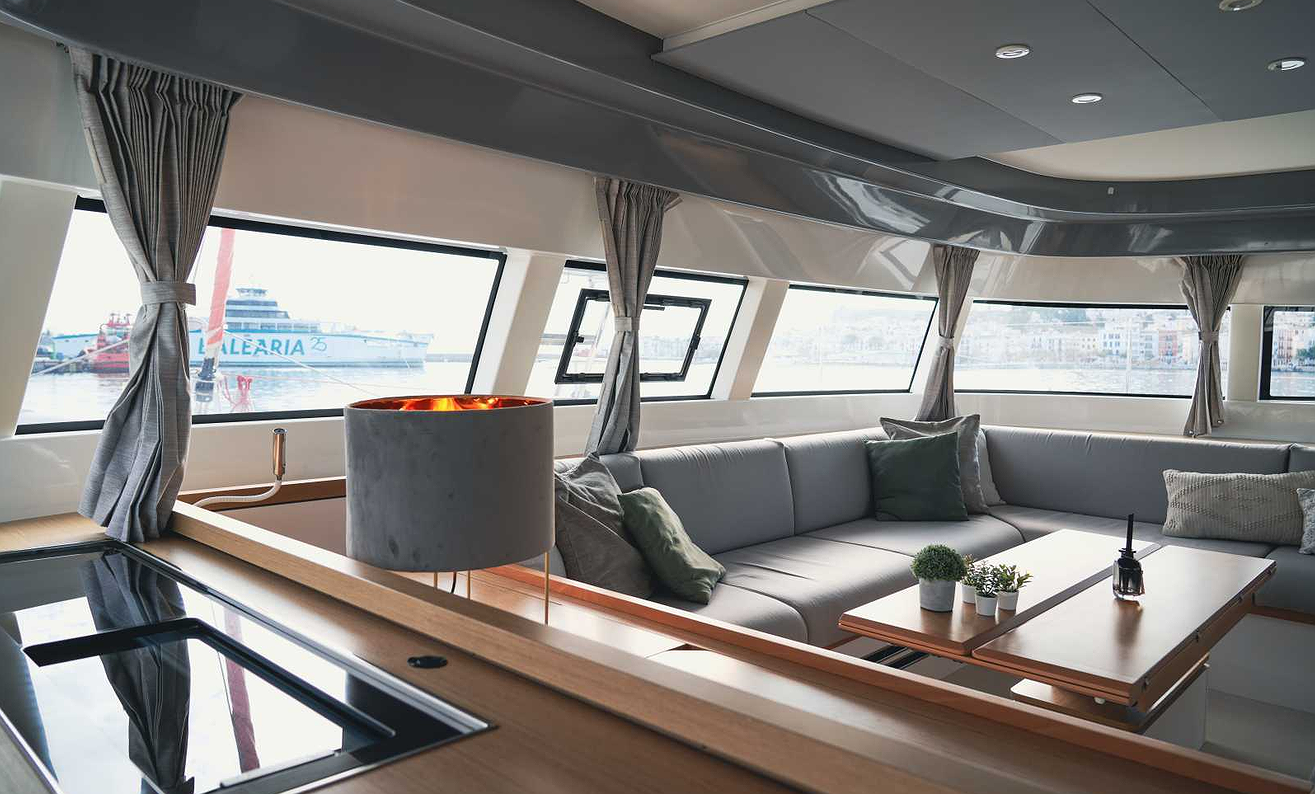 CATAMARAN EXCESS 15