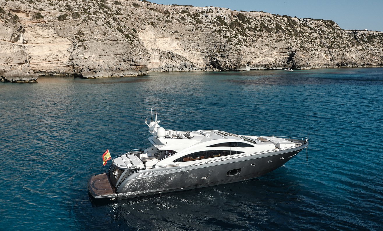 Noleggio barca SUNSEEKER PREDATOR 84