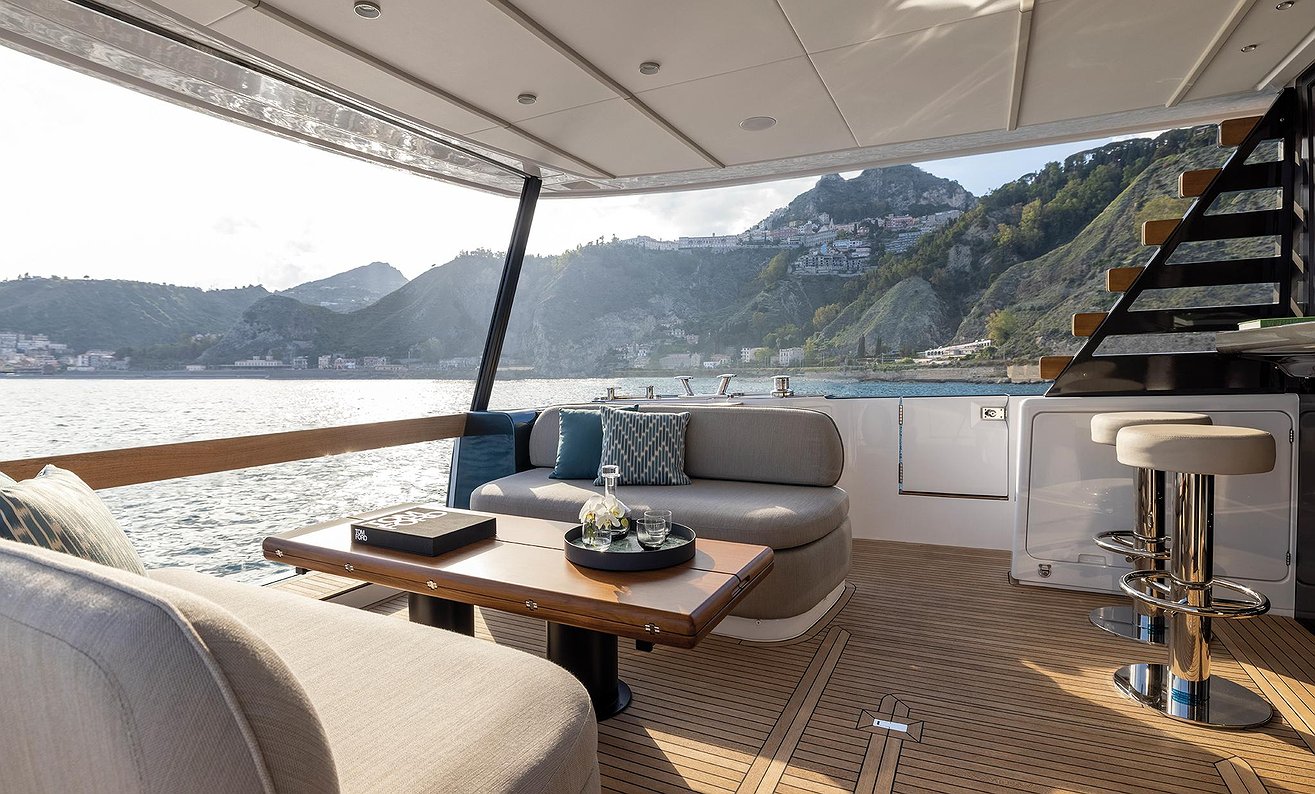 Azimut 60 Magellano