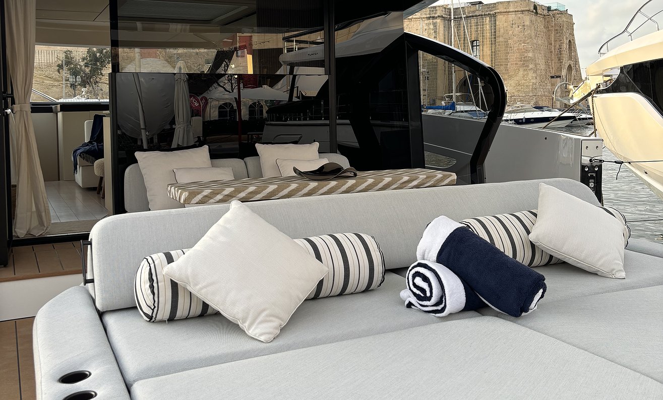 AZIMUT 60