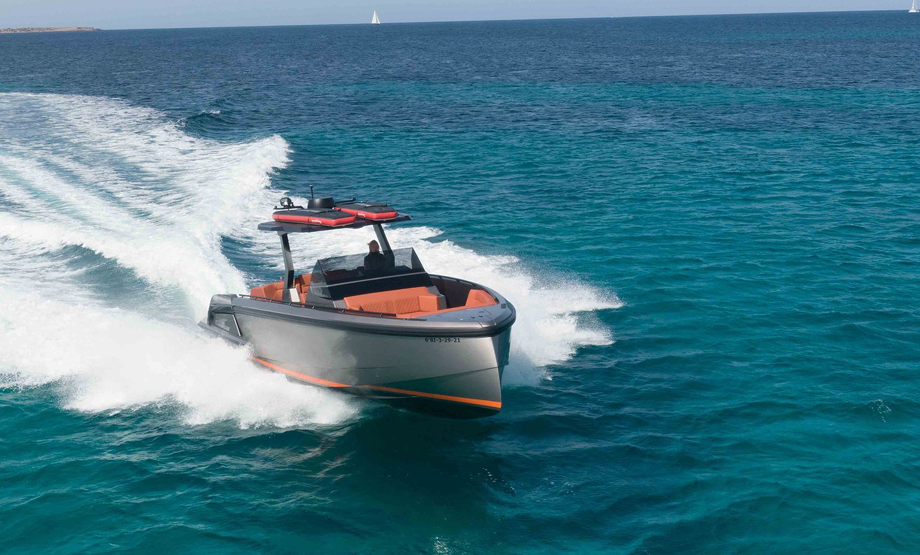 Rent Boat VANQUISH 40 CT