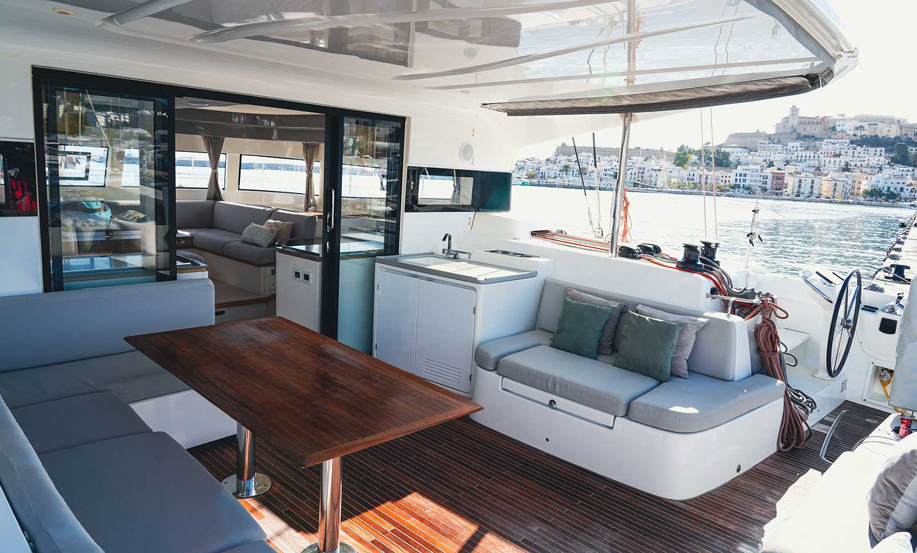CATAMARAN EXCESS 15