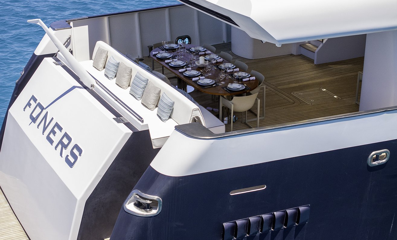 CUSTOM ROYAL 150