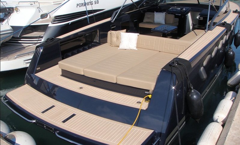 Louer bateau VANDUTCH 40 A