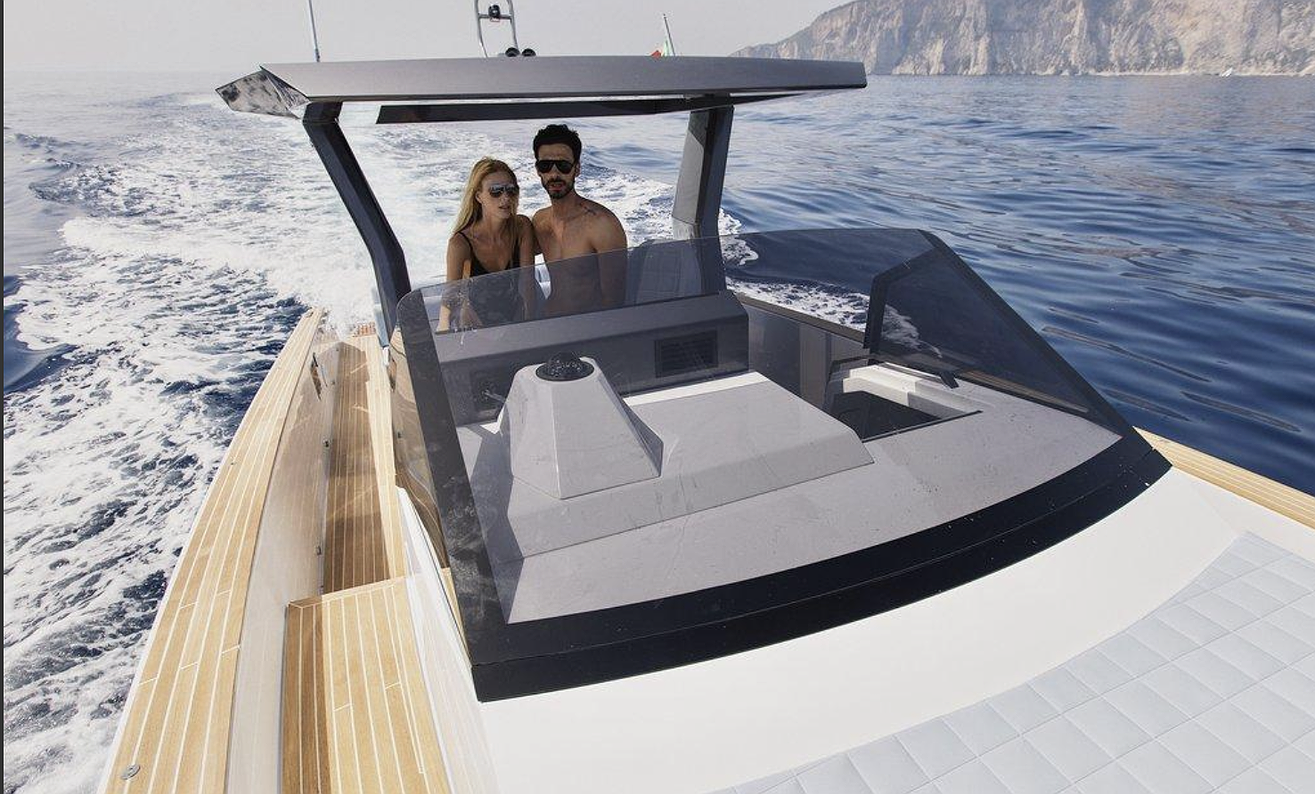 Rent Boat FIART 35