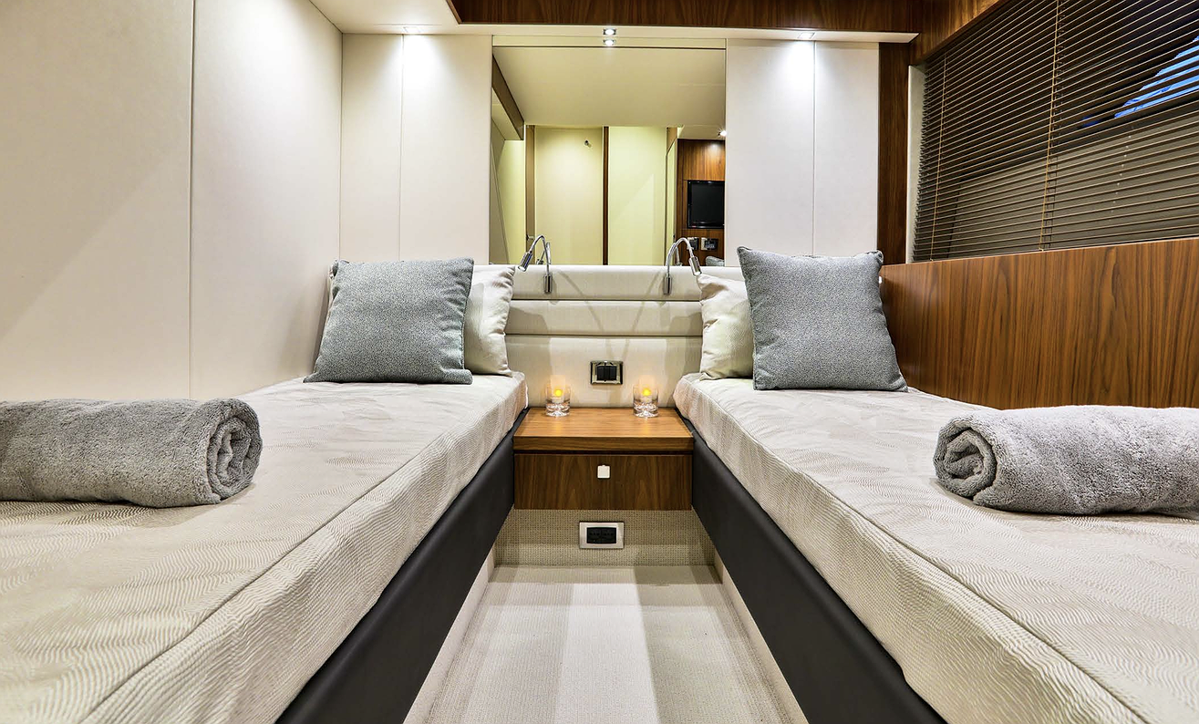 SUNSEEKER MANHATTAN 66