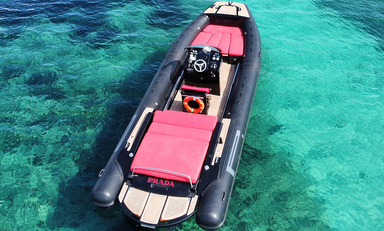 Rent Boat PIRELLI 880