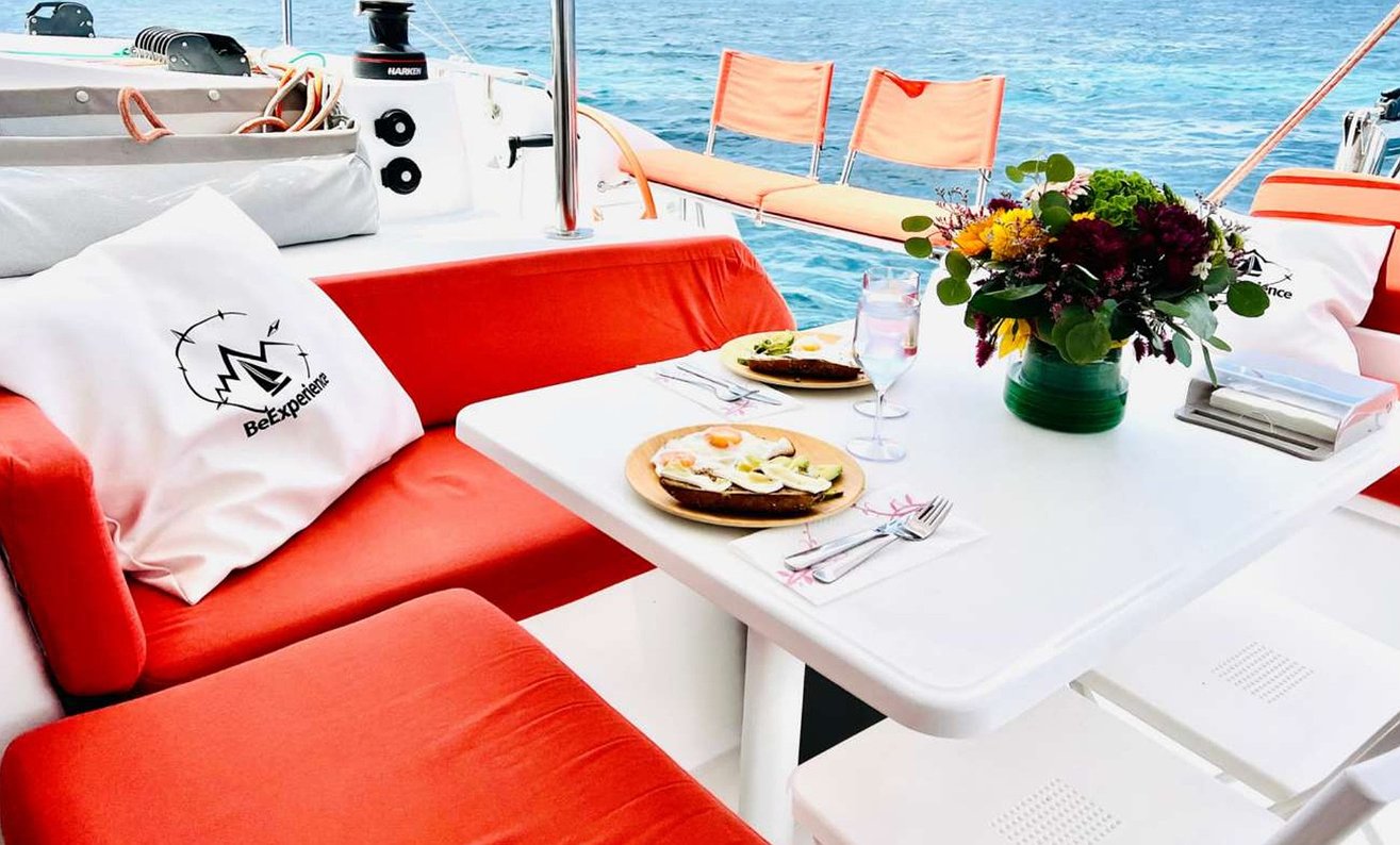 CATAMARAN EXCESS 11