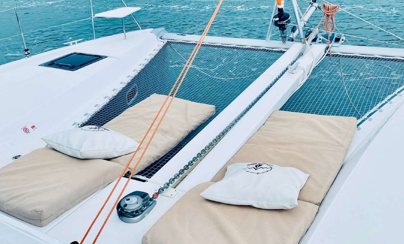 CATAMARAN EXCESS 11