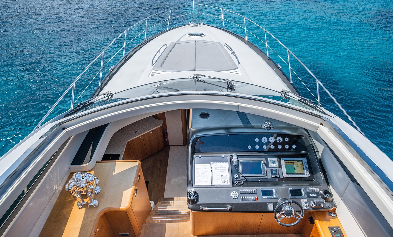 Alugar Barco SUNSEEKER PREDATOR 62