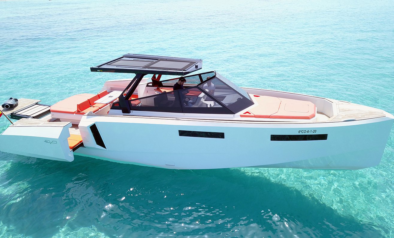 Rent Boat EVO R43 WA