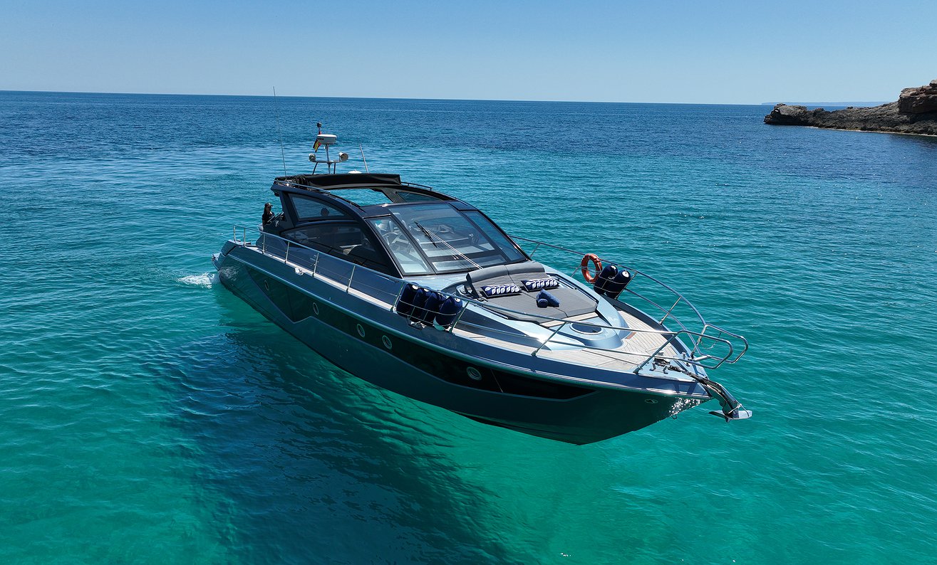 Rent Boat CRANCHI 60