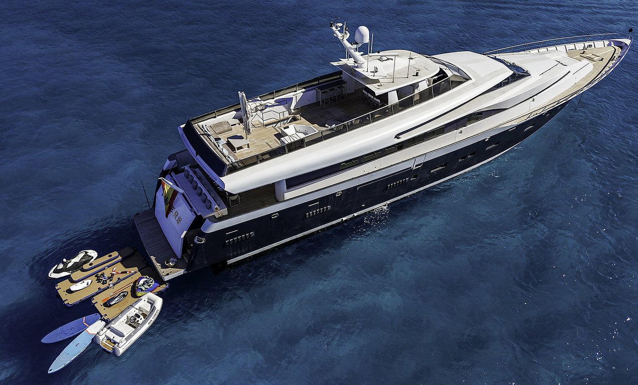 CUSTOM ROYAL 150
