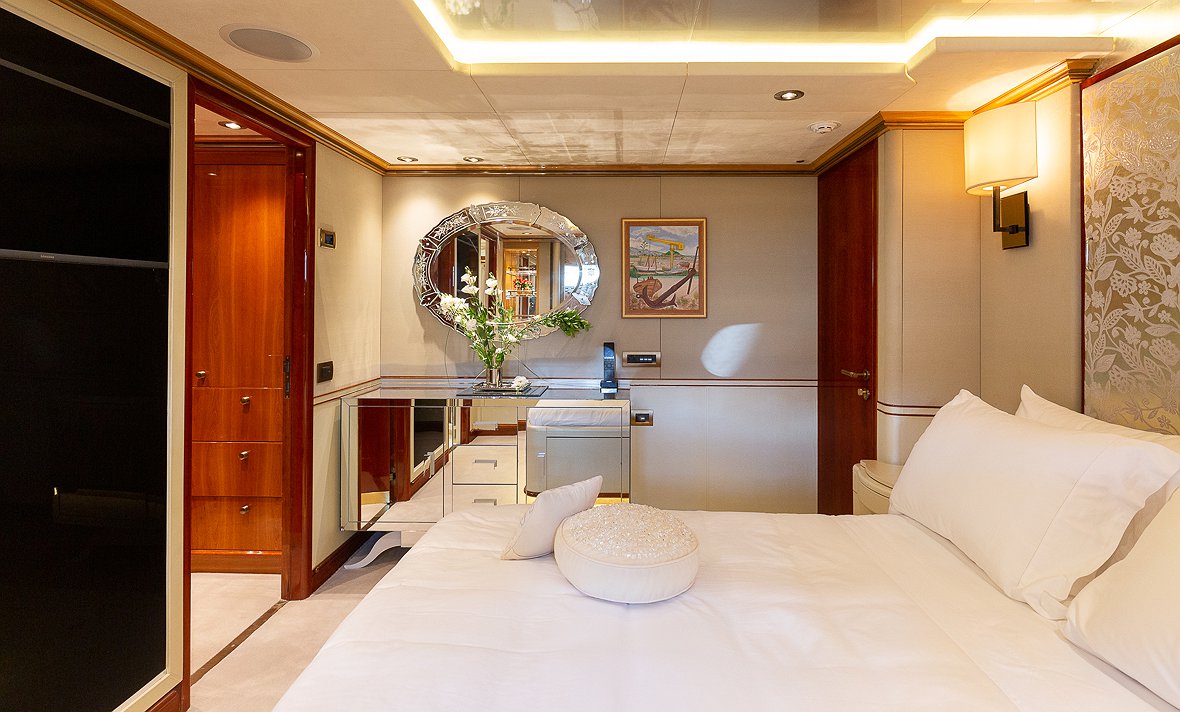 Louer bateau BENETTI 148