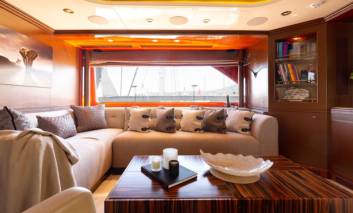 Louer bateau BENETTI 148