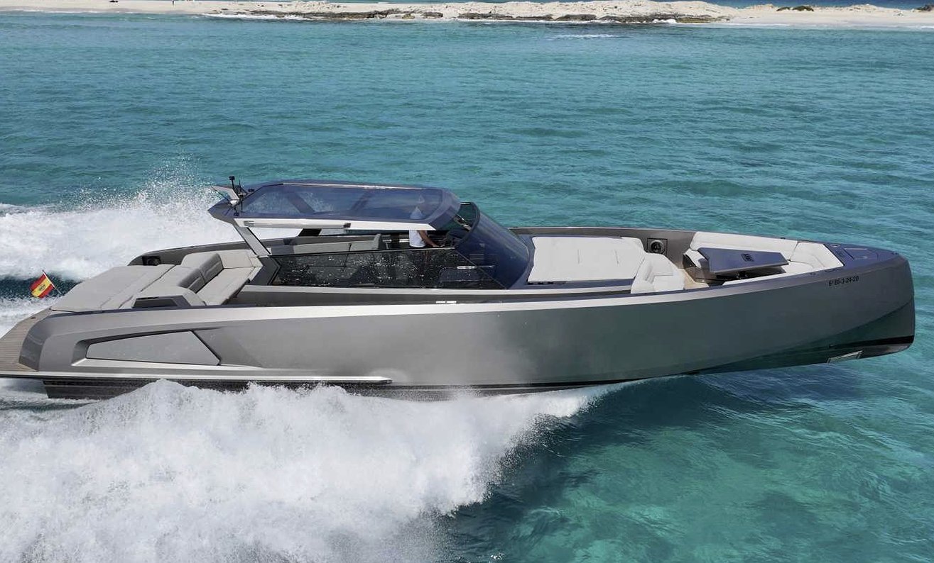 VANQUISH 52 CA