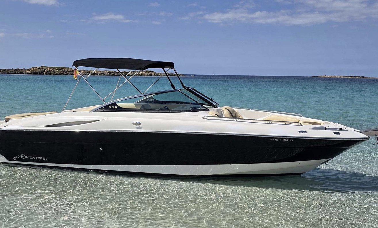 MONTEREY 278 SS | Boat in Ibiza | Xaloc Charter Ibiza