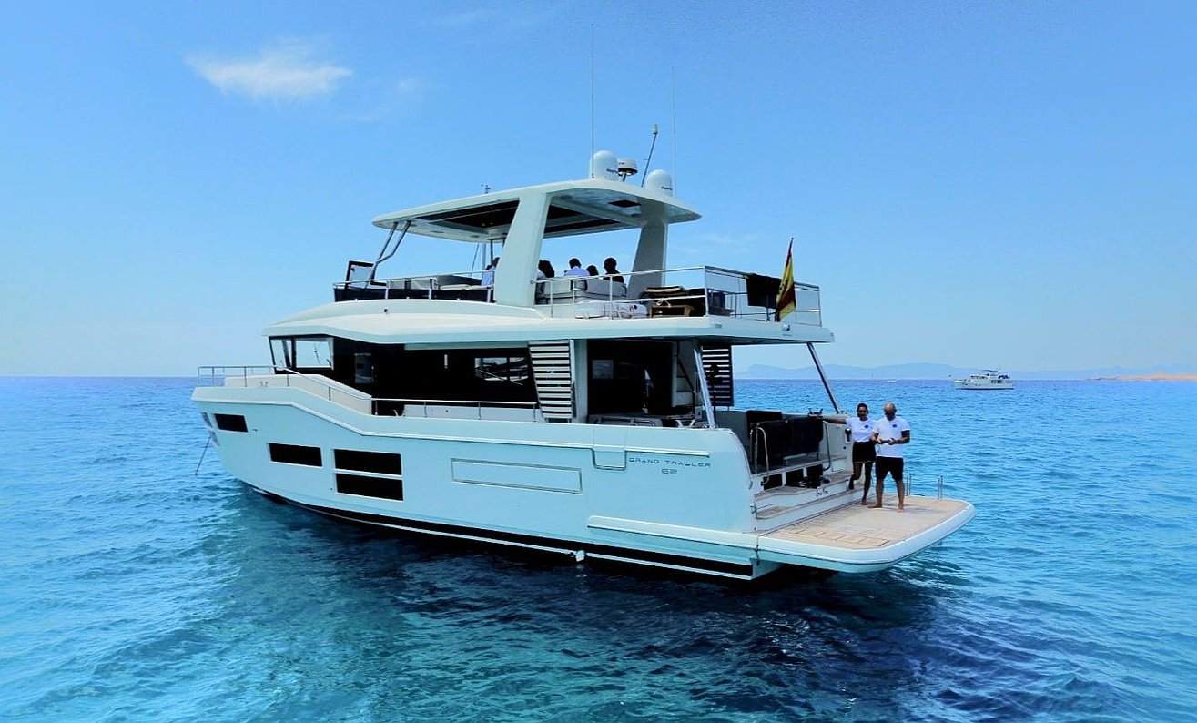 Louer bateau BENETEAU GRAN TRAWLER 62GT