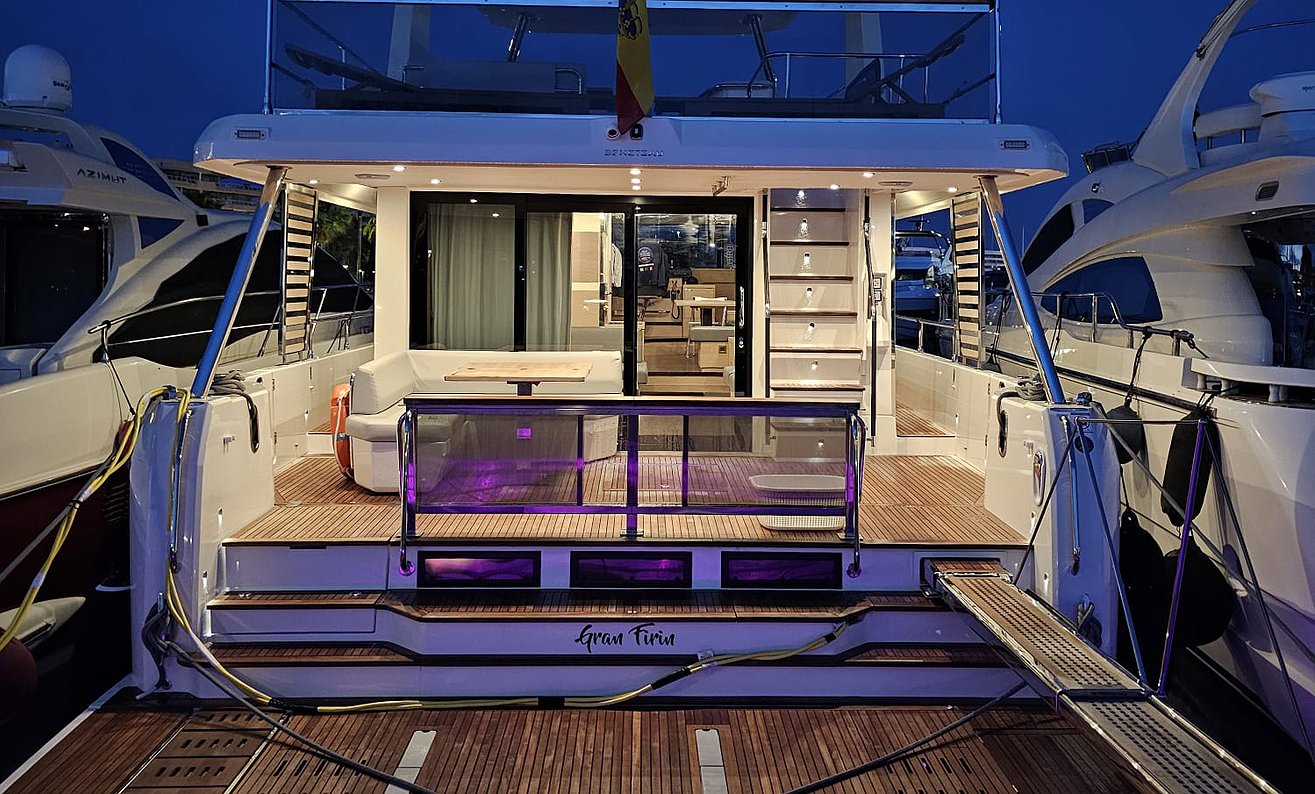 Louer bateau BENETEAU GRAN TRAWLER 62GT