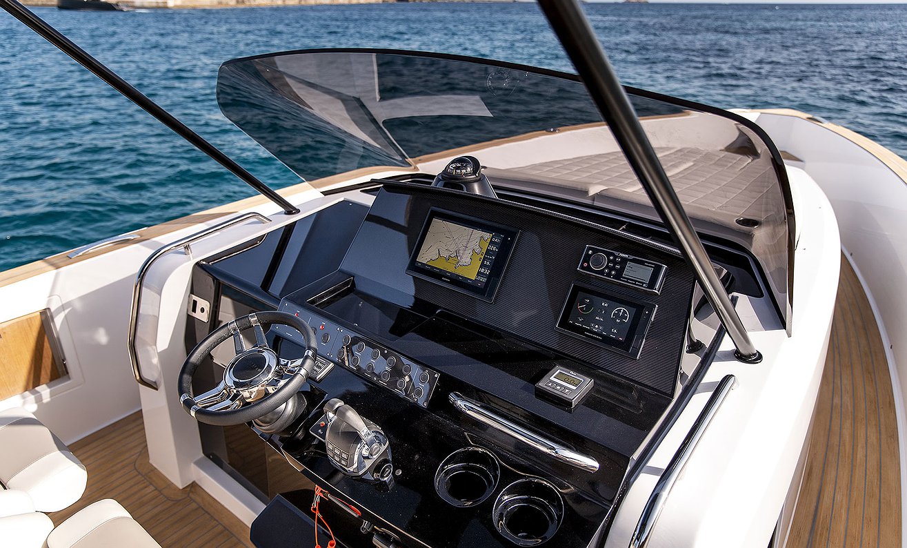 Rent Boat PARDO 38