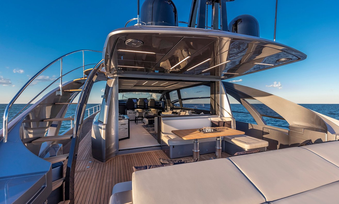 PERSHING 8X