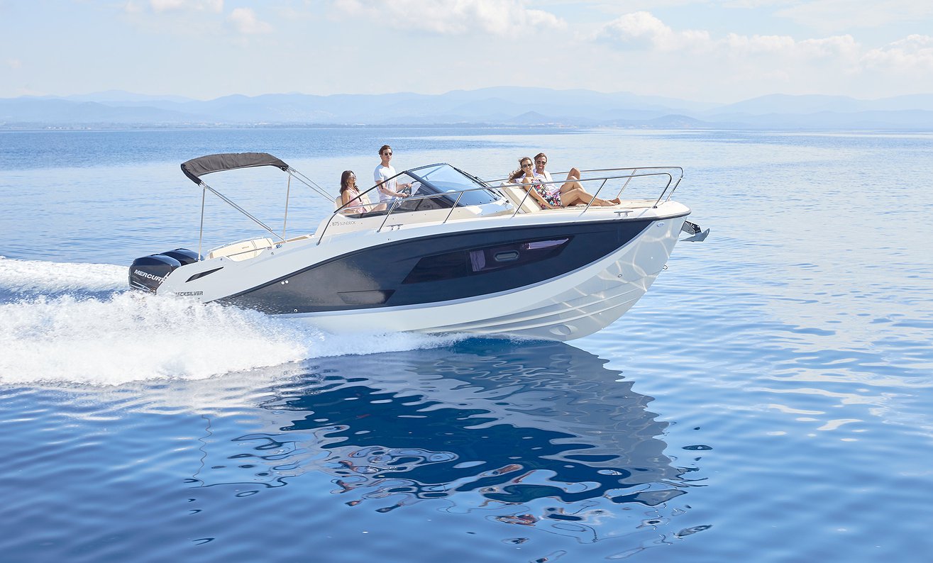 Rent Boat QUICKSILVER 875