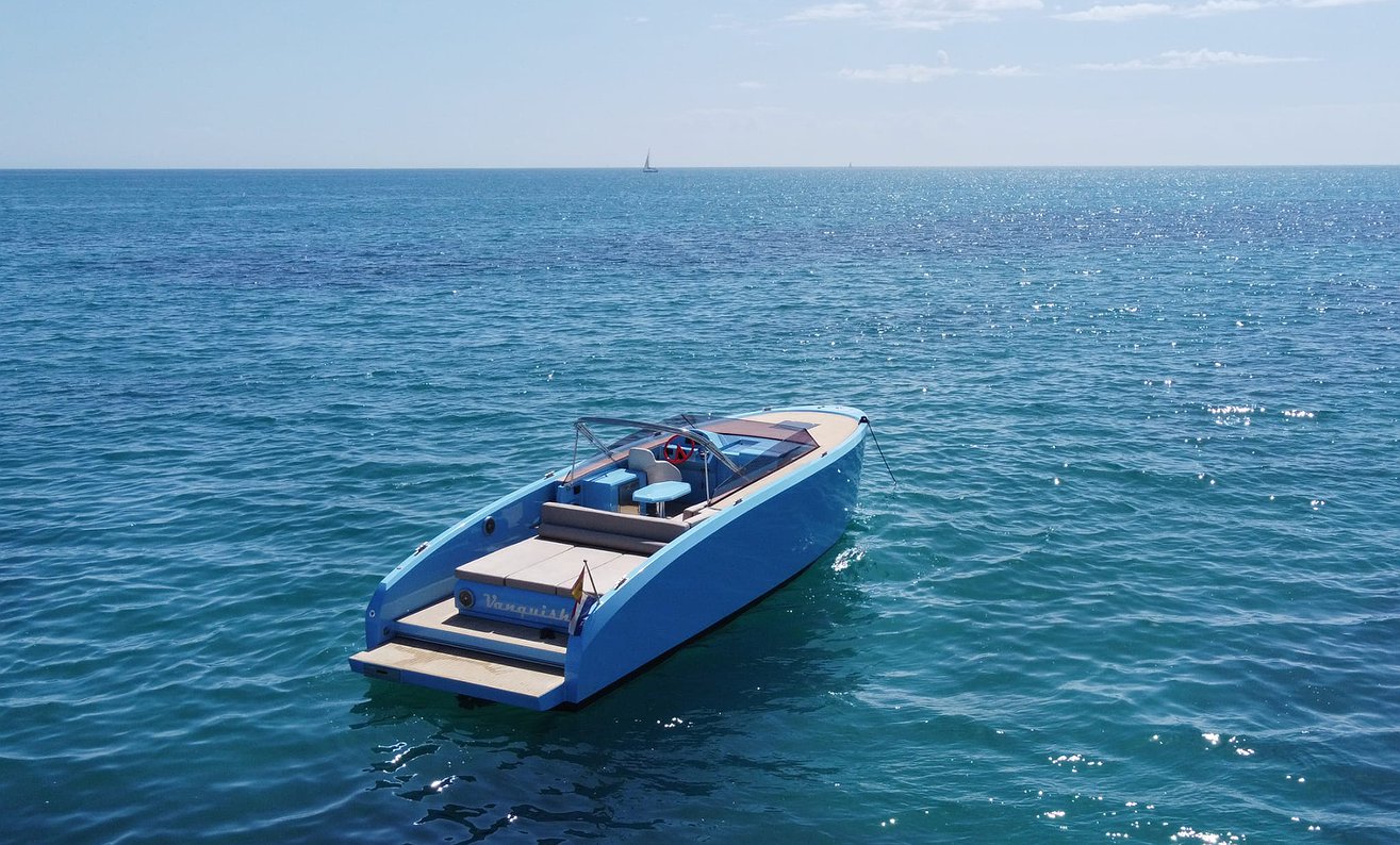 Louer bateau VANQUISH 32