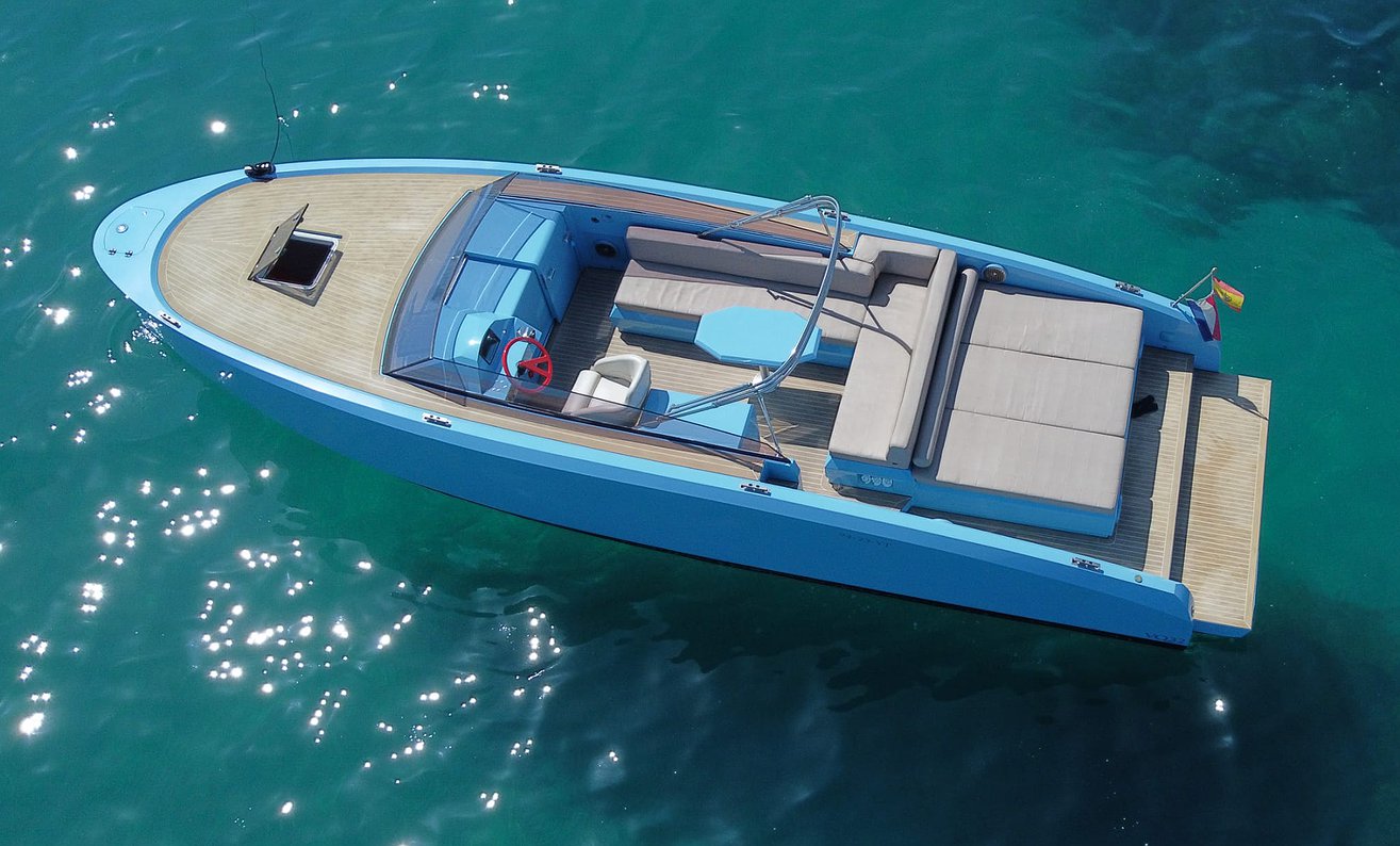 Alquilar Barco VANQUISH 32