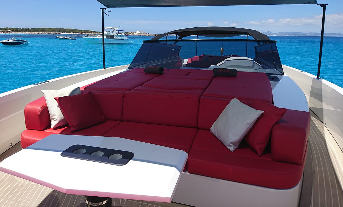 Rent Boat VANQUISH 54 D