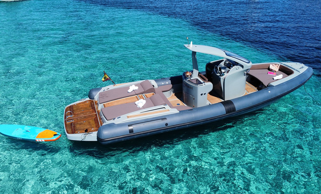 Rent Boat PIRELLI 1100 S