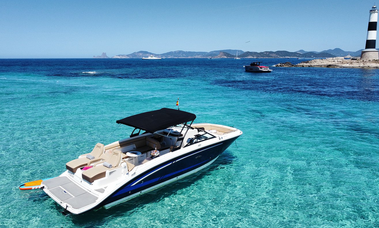 Alquilar Barco SEA RAY 290