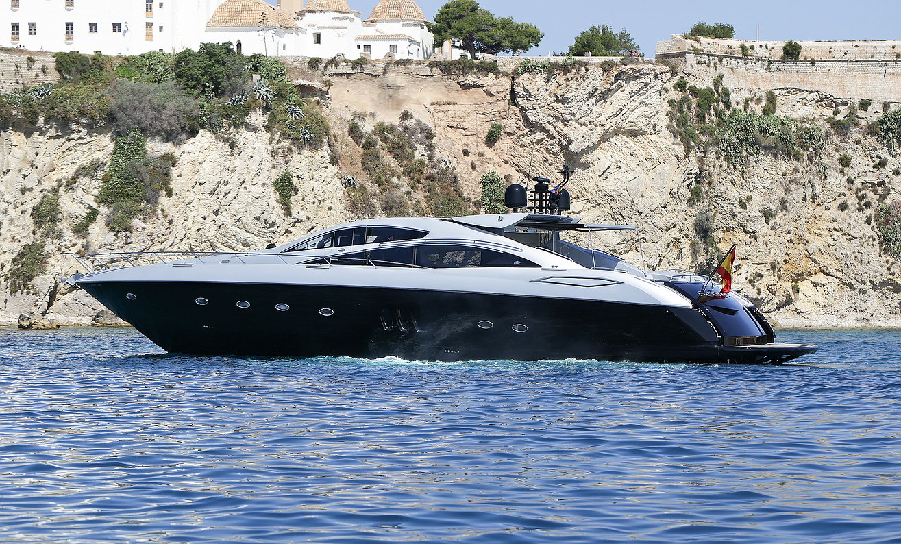 Noleggio barca SUNSEEKER PREDATOR 82