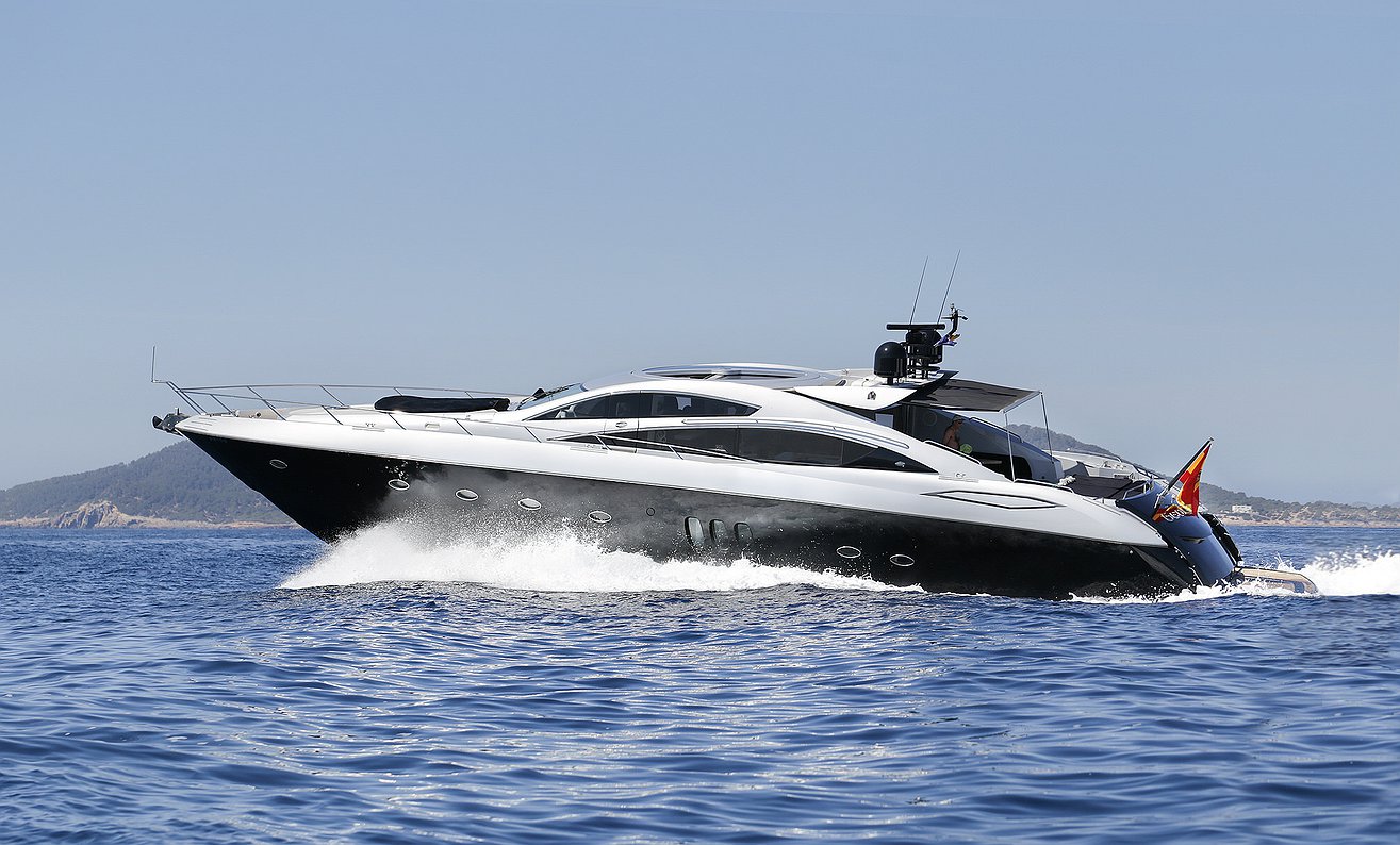 Boot mieten SUNSEEKER PREDATOR 82