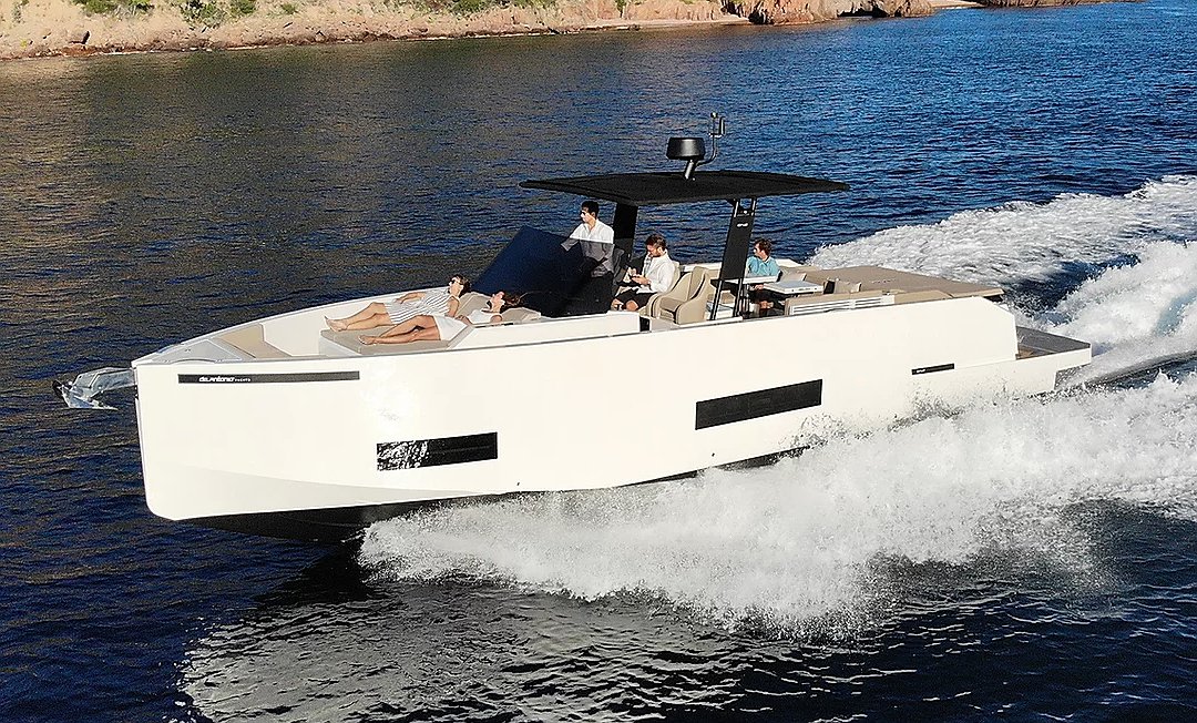 Louer bateau D42 OPEN B