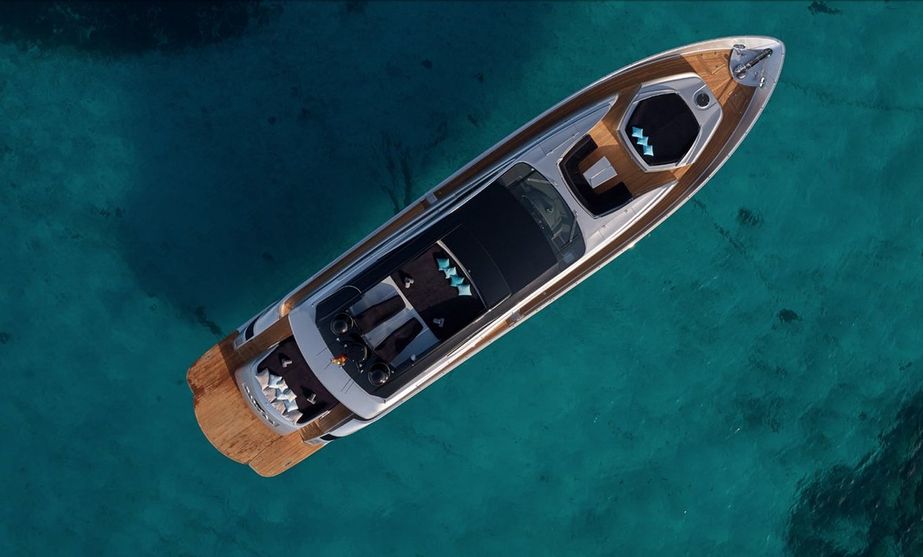PERSHING 90 D