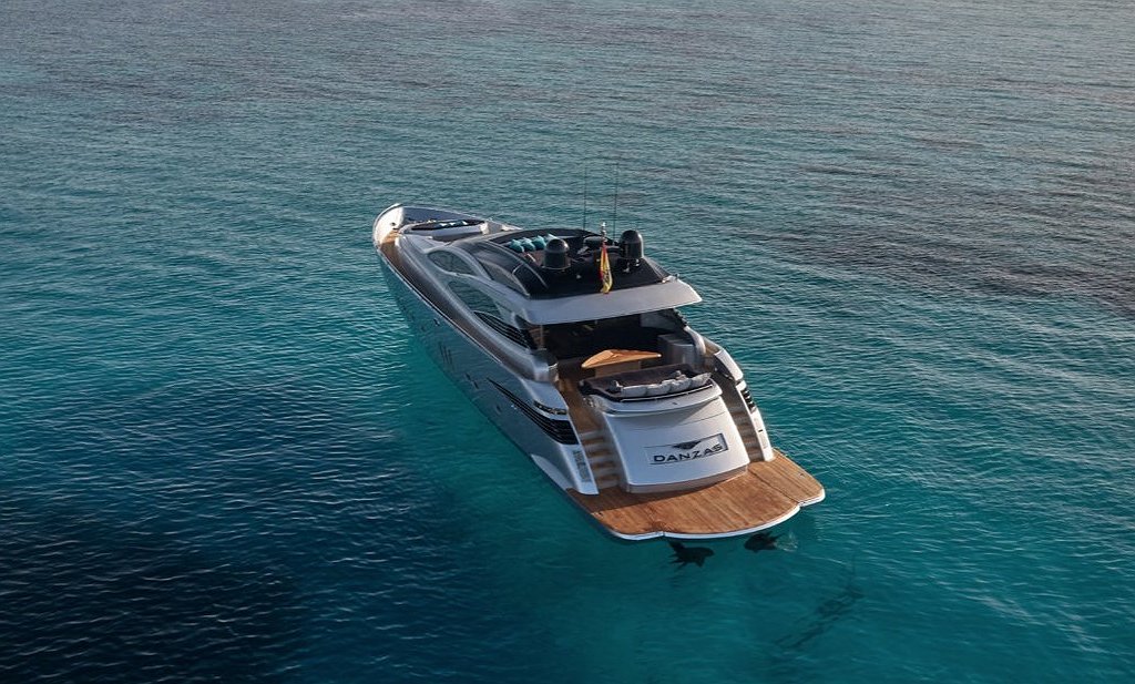 PERSHING 90 D