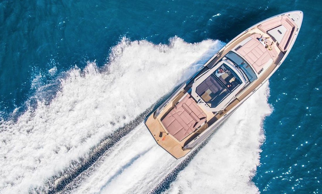 Louer bateau VANQUISH 52 CA