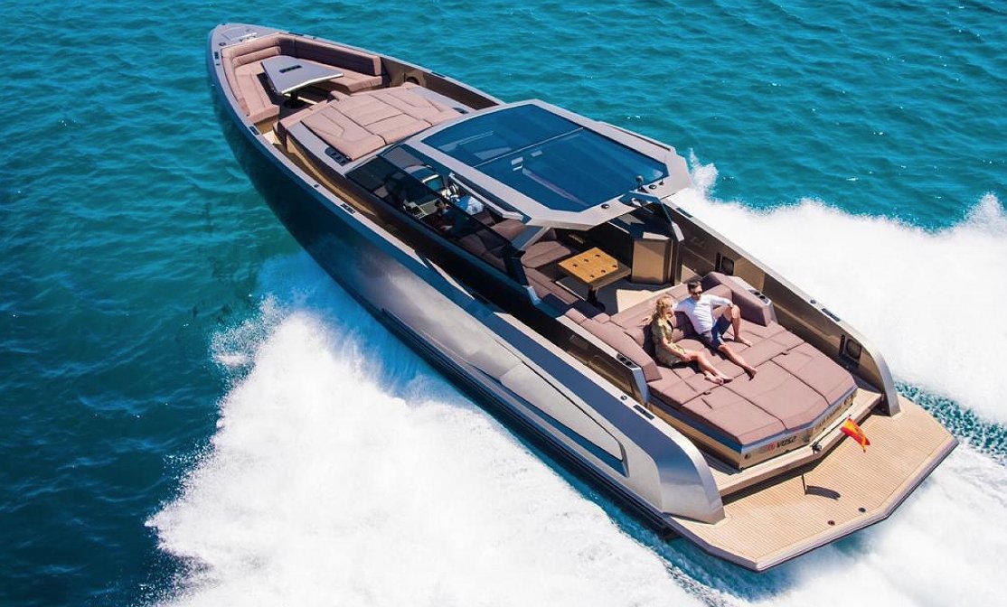 Alquilar Barco VANQUISH 52 CA