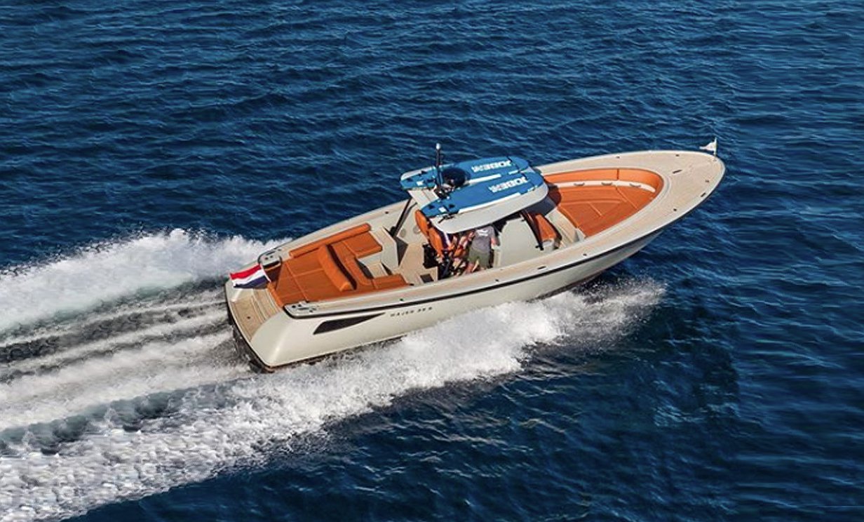 Rent Boat WAJER 38S