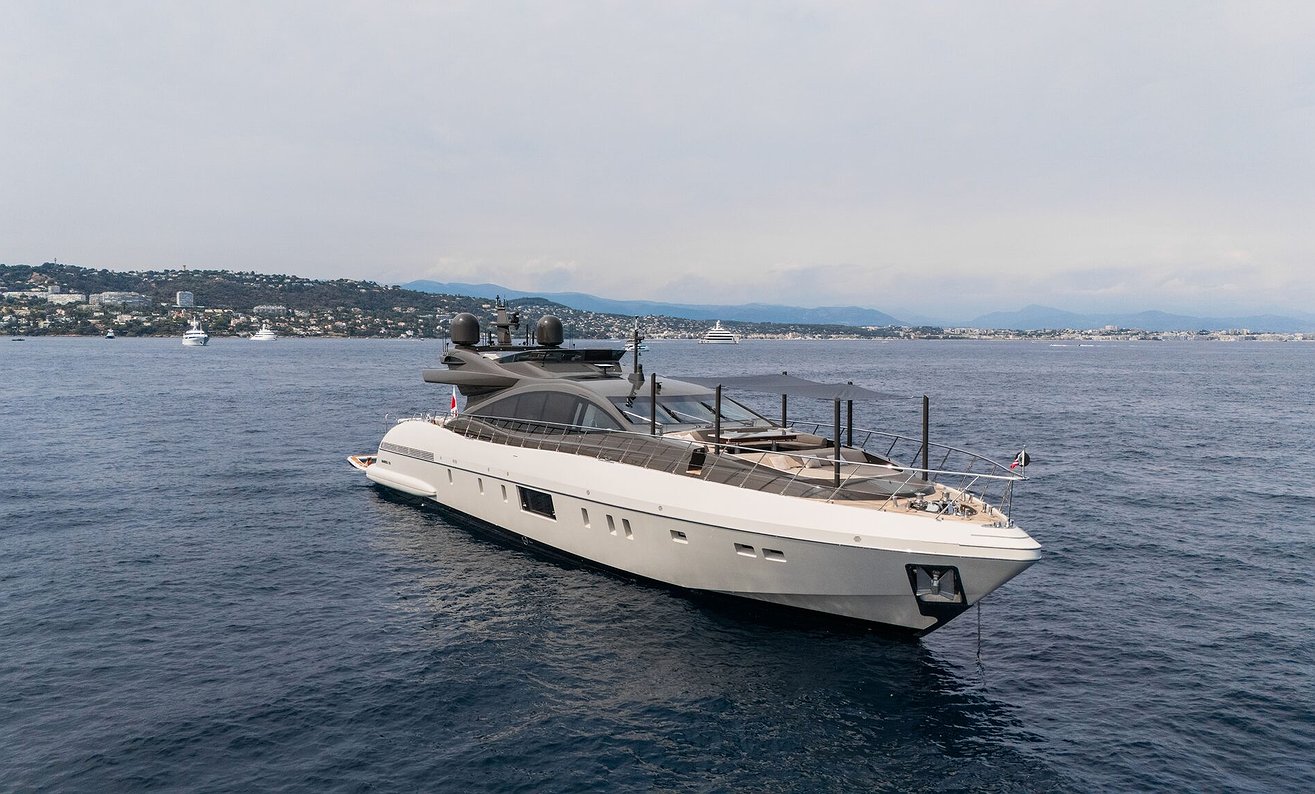 MANGUSTA 110