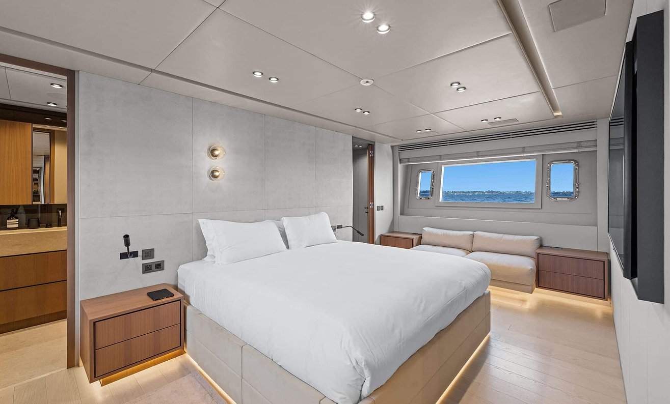 MANGUSTA 110